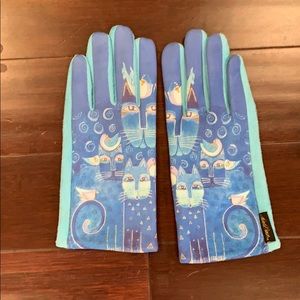 Novelty blue suede gloves